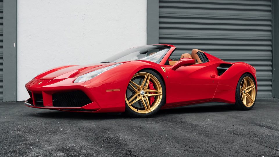 Ferrari 488 Spider | Rosso Corza | on HRE P107SC | Frozen Polished Gold