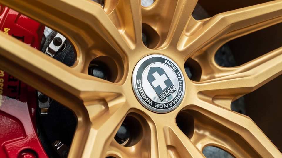 Ferrari 488 Spider | Rosso Corza | on HRE P107SC | Frozen Polished Gold