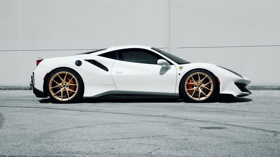 Ferrari 488 Pista | Bianco Avus | on HRE P101 | Frozen Brushed  Gold
