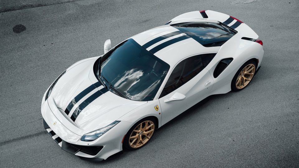 Ferrari 488 Pista | Bianco Avus | on HRE P101 | Frozen Brushed  Gold