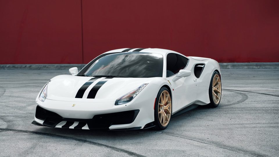 Ferrari 488 Pista | Bianco Avus | on HRE P101 | Frozen Brushed  Gold