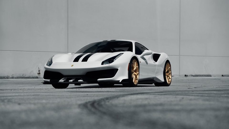 Ferrari 488 Pista | Bianco Avus | on HRE P101 | Frozen Brushed  Gold