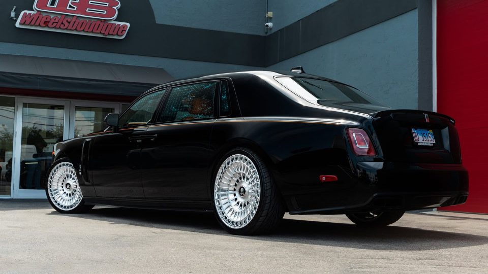 Rolls-Royce Phantom EWB with Mansory Widebody Kit