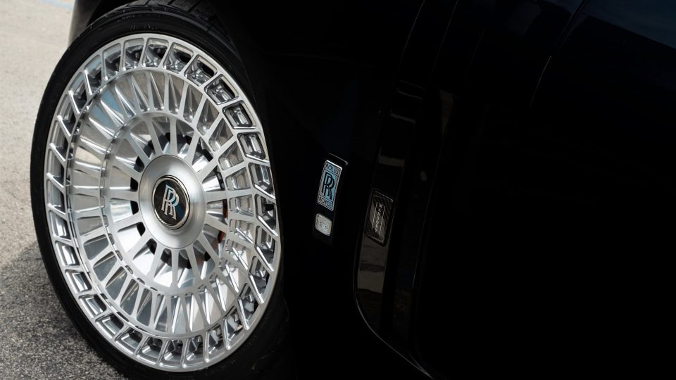 Rolls-Royce Phantom EWB with Mansory Widebody Kit
