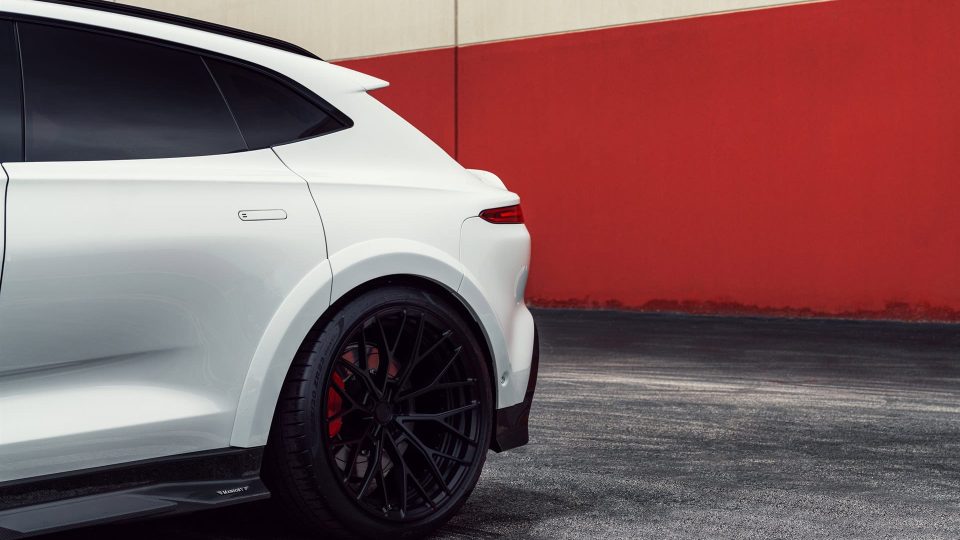 ANRKY AN20 | Aston Martin DBX