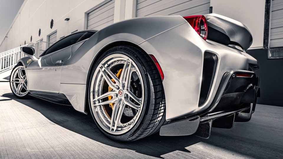 Ferrari 488 Pista | Argento Nürburgring | on HRE S107SC | Brushed Clear
