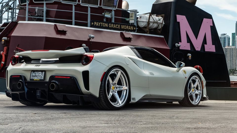 Ferrari 488 Pista | Bianco Avus | on ANRKY RS5.3 | Brushed Clear