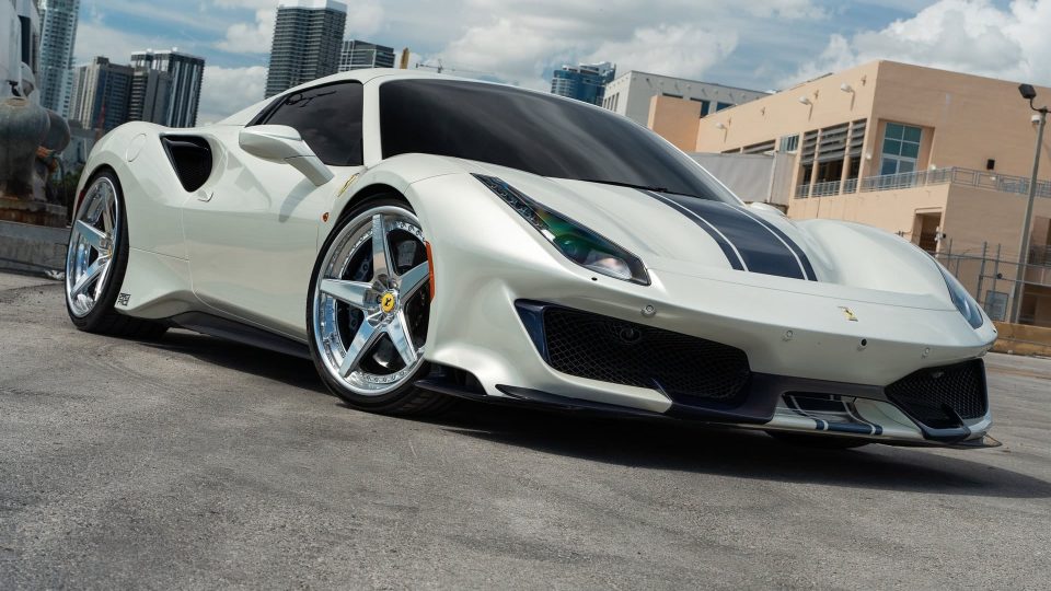Ferrari 488 Pista | Bianco Avus | on ANRKY RS5.3 | Brushed Clear