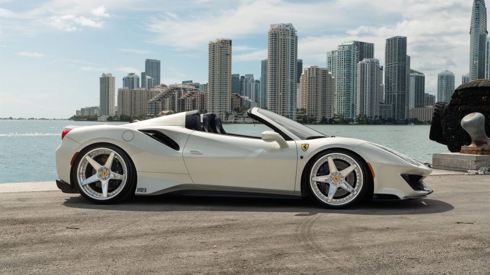 Ferrari 488 Pista | Bianco Avus | on ANRKY RS5.3 | Brushed Clear