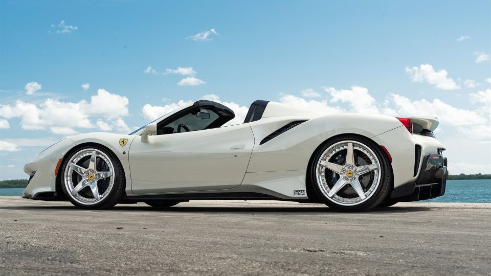 Ferrari 488 Pista | Bianco Avus | on ANRKY RS5.3 | Brushed Clear
