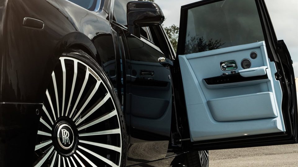 Rolls-Royce Phantom EWB with Mansory Body Kit