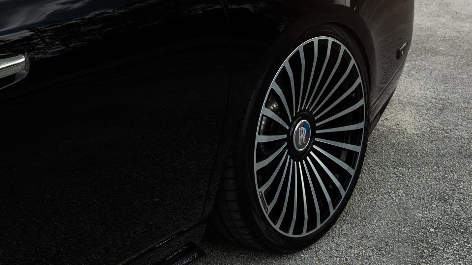 Rolls-Royce Phantom EWB with Mansory Body Kit