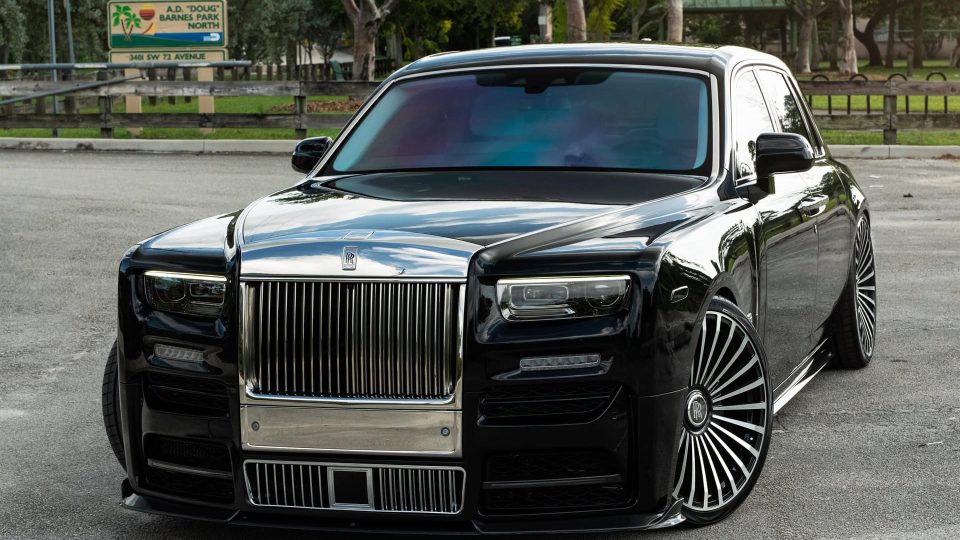 Rolls-Royce Phantom EWB with Mansory Body Kit