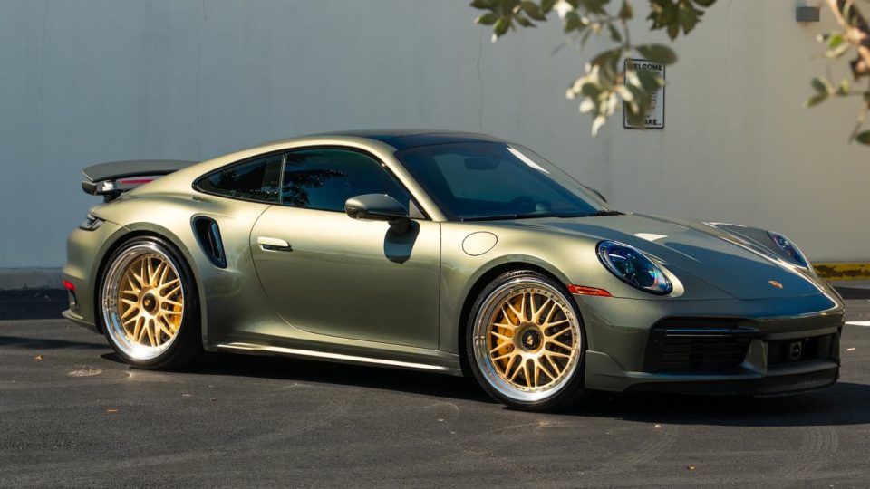 Porsche 992 Turbo S | Aventurine Green | on HRE 540 FMR | Frozen Brushed Gold