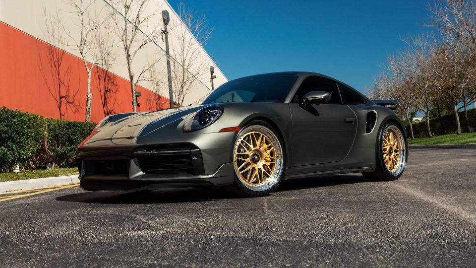Porsche 992 Turbo S | Aventurine Green | on HRE 540 FMR | Frozen Brushed Gold
