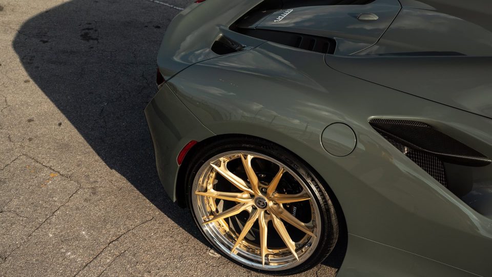 Ferrari F8 Spider | Grigio Medio | HRE S104SC Wheels | Frozen Champagne