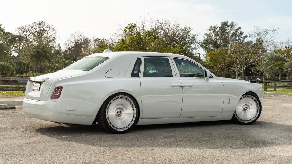Rolls-Royce Phantom II | English White | Novitec SP3 Wheels | Brushed Clear