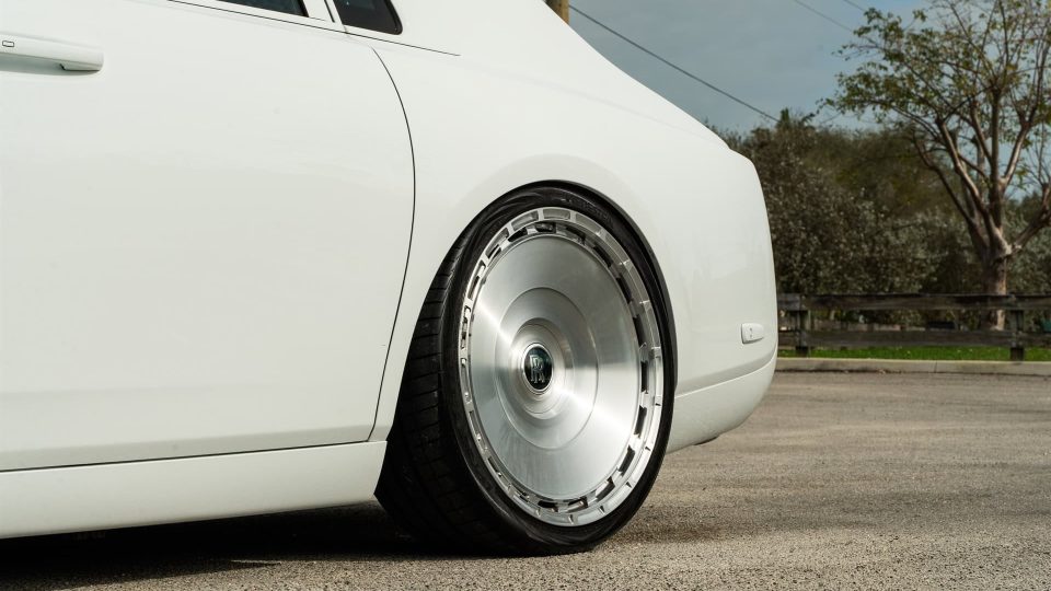 Rolls-Royce Phantom II | English White | Novitec SP3 Wheels | Brushed Clear