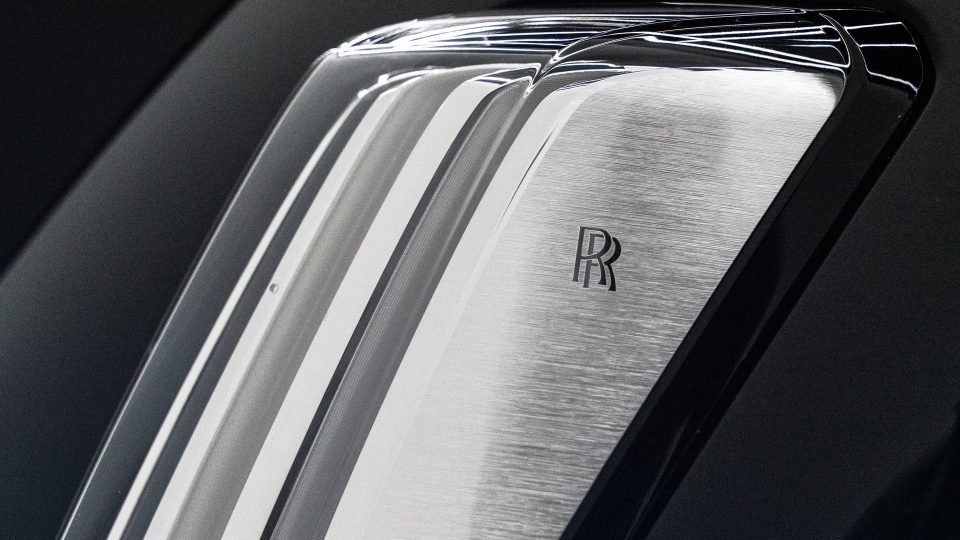 Rolls-Royce Spectre | Black Diamond | 1886 G-015 Wheels | Brushed Clear