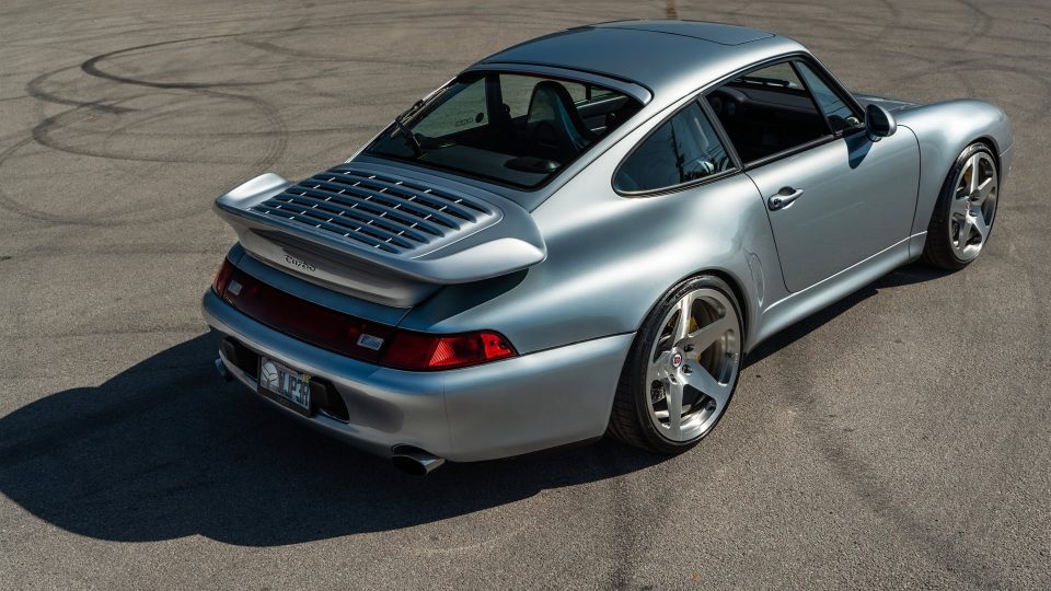 Porsche 993 Turbo  – Polar Silver on HRE 305M