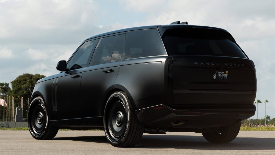 Land Rover Range Rover HSE | Obsidian Black | Avant Garde AGL78 Wheels | Satin Black