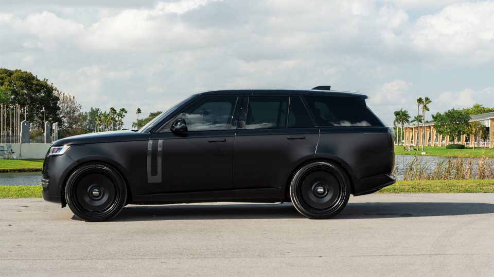 Land Rover Range Rover HSE | Obsidian Black | Avant Garde AGL78 Wheels | Satin Black