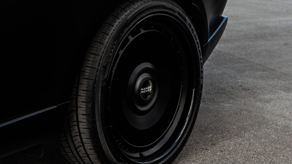 Land Rover Range Rover HSE | Obsidian Black | Avant Garde AGL78 Wheels | Satin Black