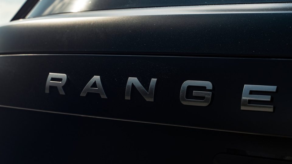 Land Rover Range Rover HSE | Obsidian Black | Avant Garde AGL78 Wheels | Satin Black