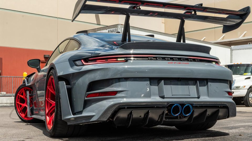 Arctic Grey 992 GT3 RS