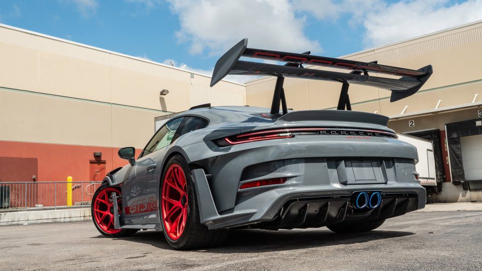 Arctic Grey 992 GT3 RS