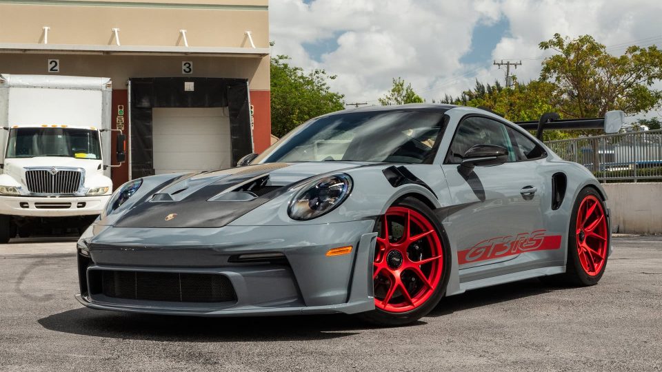 Arctic Grey 992 GT3 RS