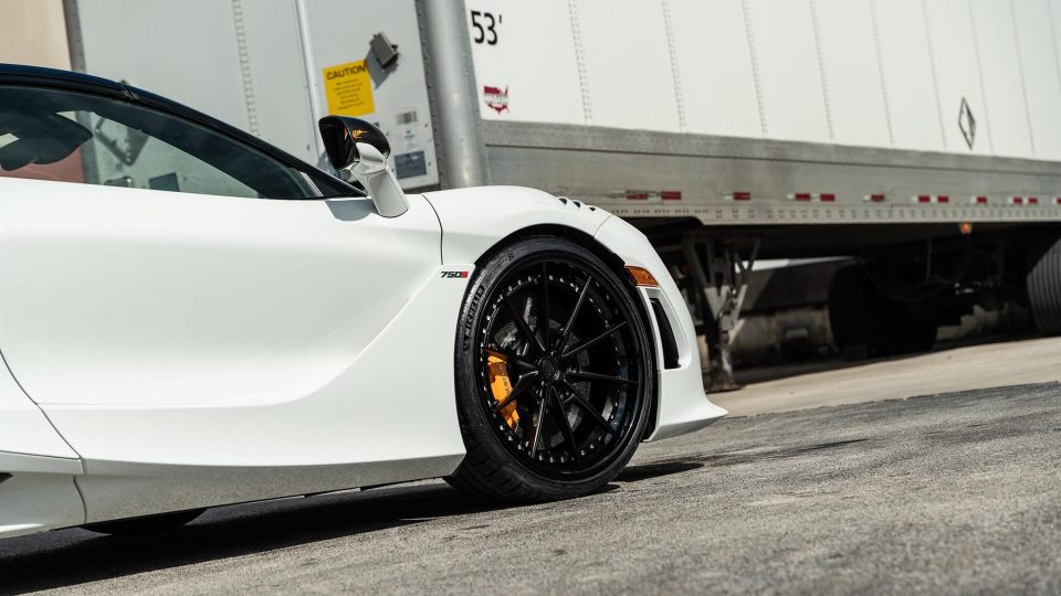 McLaren 750s – AN38 SeriesTHREE