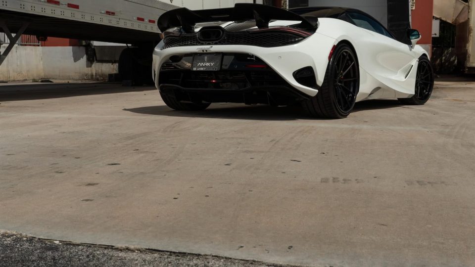 McLaren 750s – AN38 SeriesTHREE