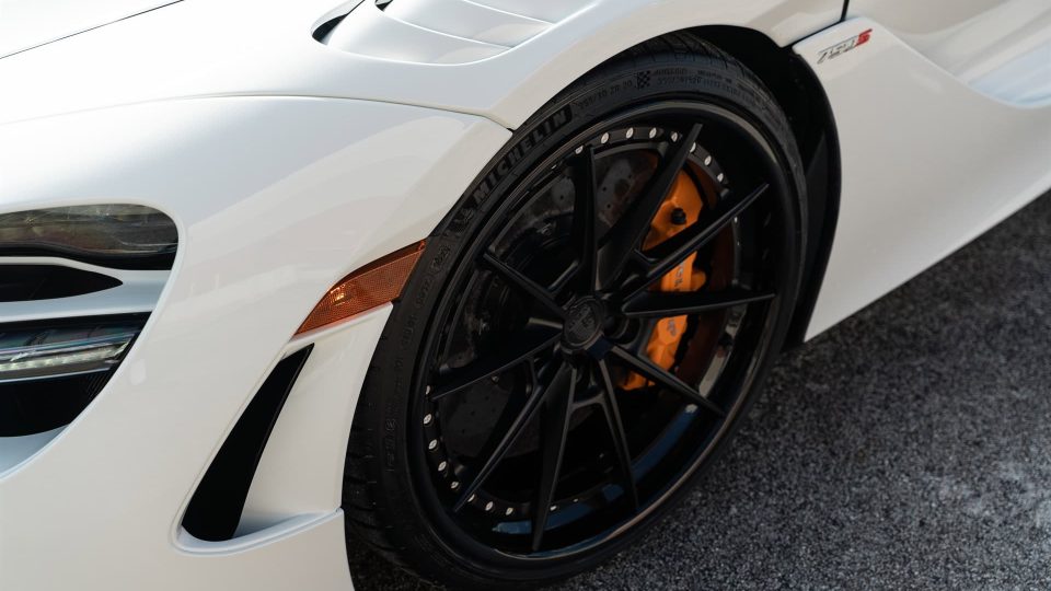 McLaren 750s – AN38 SeriesTHREE