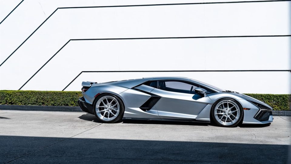 Lamborghini Revuelto | Argento Nürburgring | on ANRKY XR-301 | Brushed Clear
