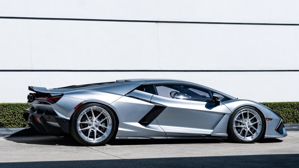 Lamborghini Revuelto | Argento Nürburgring | on ANRKY XR-301 | Brushed Clear
