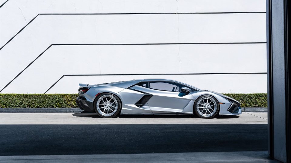 Lamborghini Revuelto | Argento Nürburgring | on ANRKY XR-301 | Brushed Clear