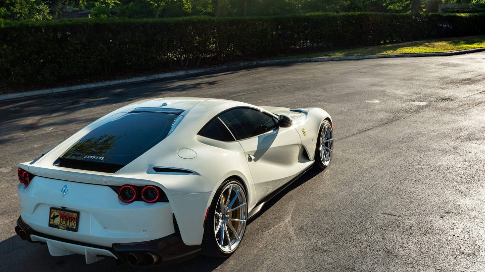 Ferrari 812 Superfast – AN12 SeriesONE