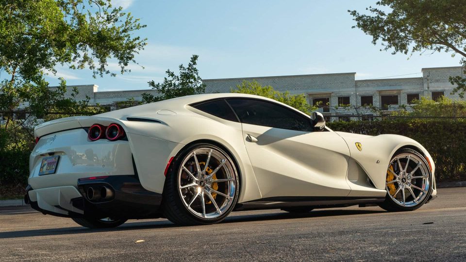 Ferrari 812 Superfast – AN12 SeriesONE
