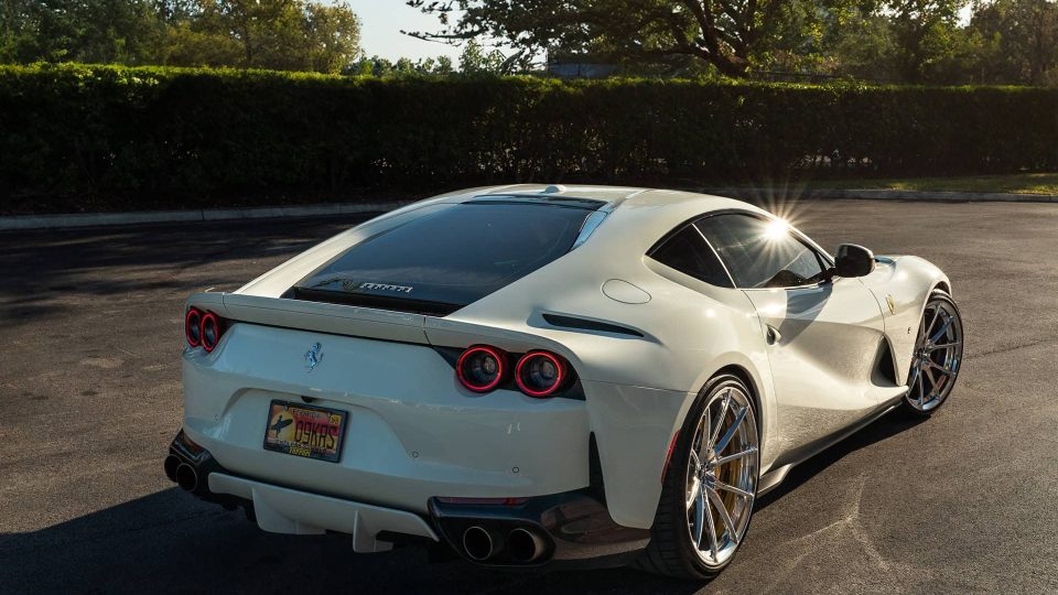 Ferrari 812 Superfast – AN12 SeriesONE