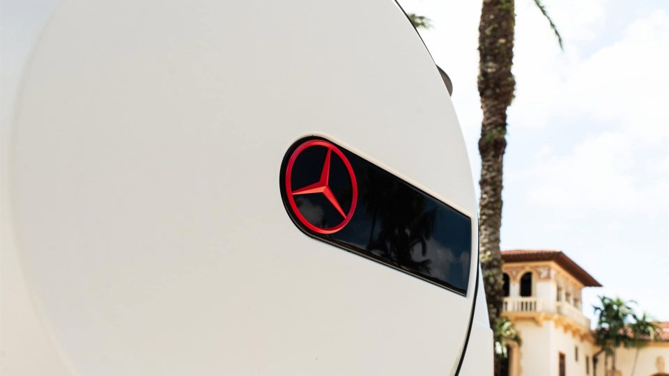 Mercedes Benz AMG G63 | Polar White | on ANRKY AN20 | Two Tone: Brushed Face + Gloss Black Window