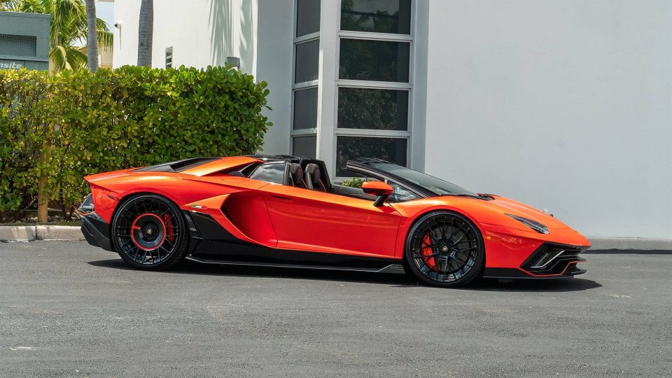 Lamborghini Aventador Ultimae Roadster – AN20+AEROSport