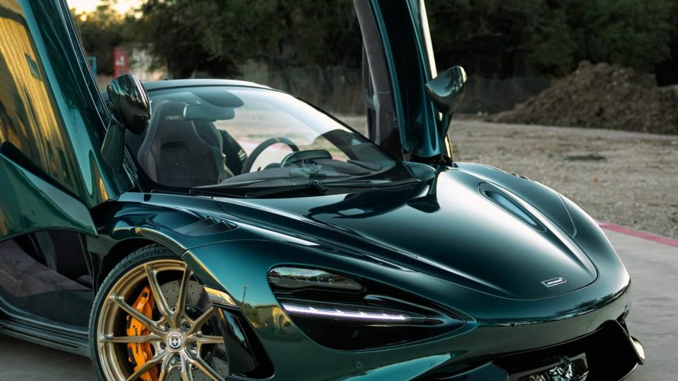 Mclaren 765 LT Spider | on HRE P104SC | Brushed Champagne