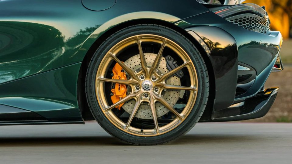 Mclaren 765 LT Spider | on HRE P104SC | Brushed Champagne