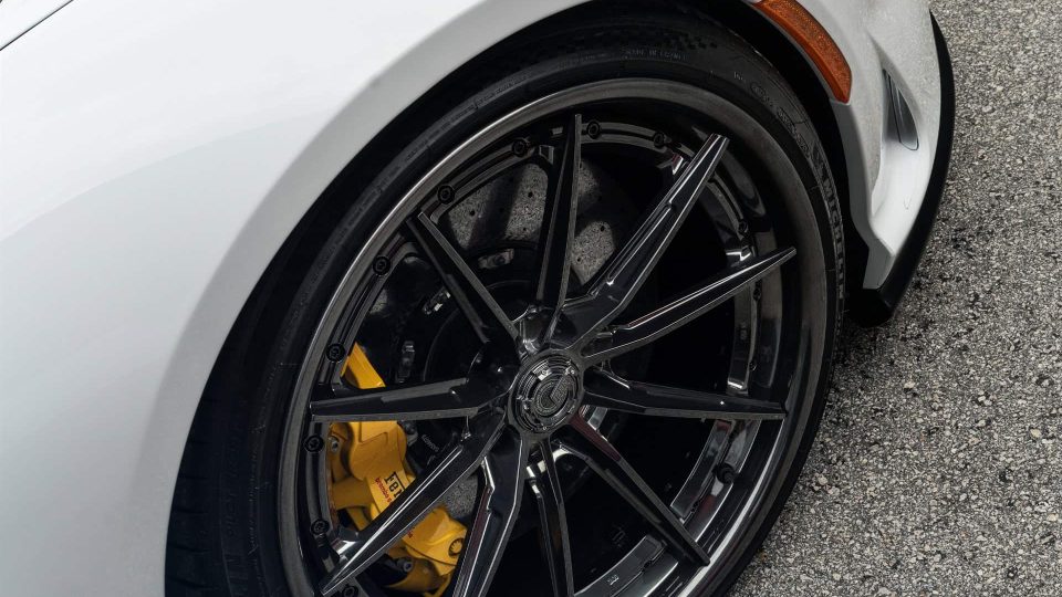 Ferrari 812 GTS on Ferrari 812 GTS | Bianco Avus | on 1886 G-010 | Polished Smoke