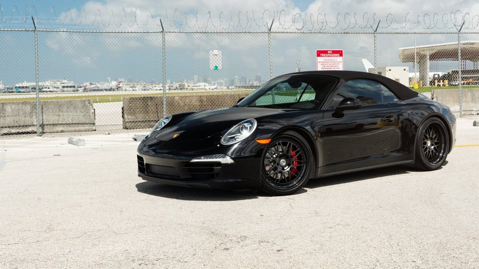 Porsche 991 Carera S Cabriolet | Black | on HRE 540 | Satin Black