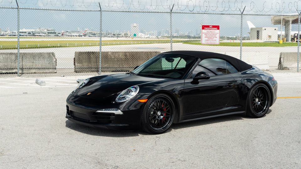 Porsche 991 Carera S Cabriolet | Black | on HRE 540 | Satin Black