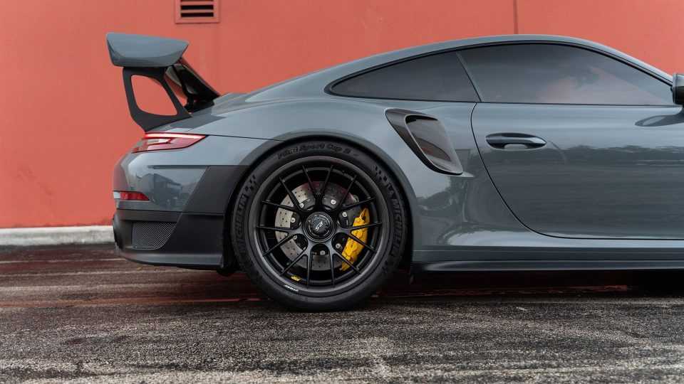 Porsche 991 GT2RS on