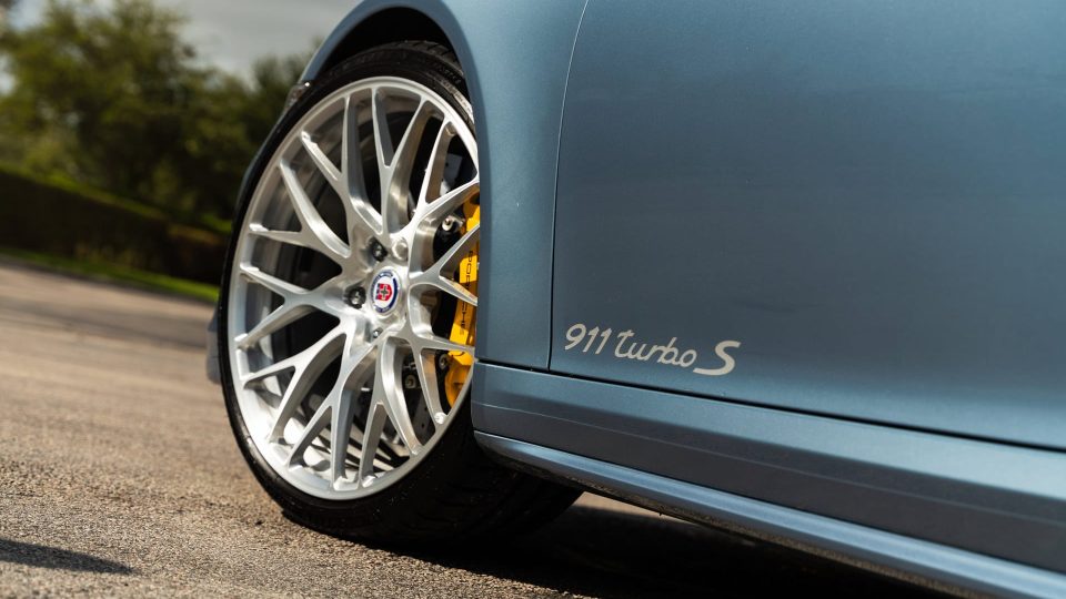 Porsche 991 Turbo S | Ice Blue Metallic | on HRE 520M | Brushed Clear