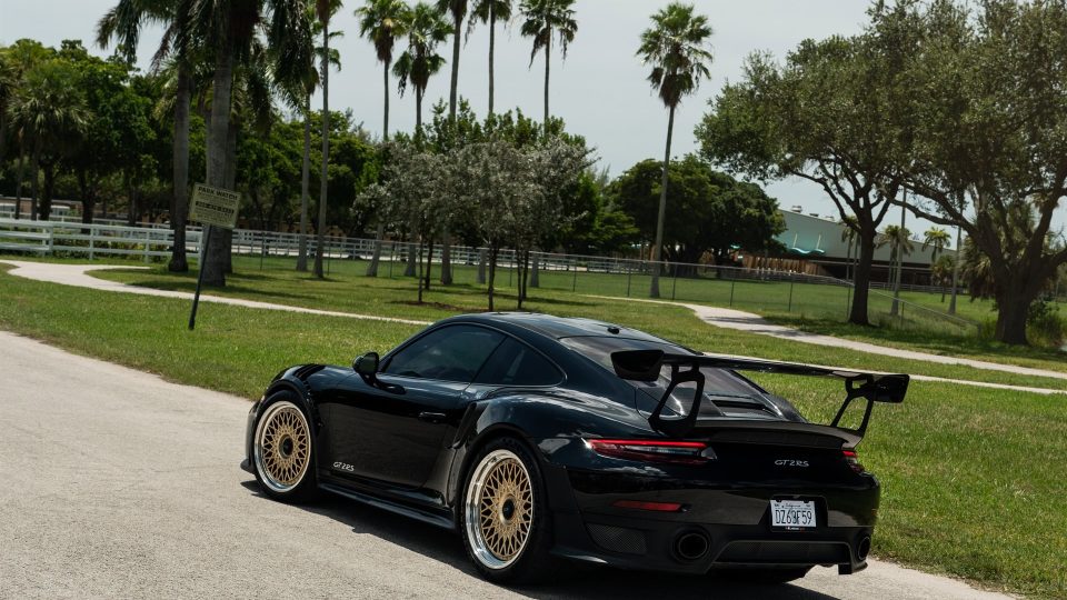Porsche 991 GT2 RS | Black | On HRE 501 FMR | Frozen Polished Gold